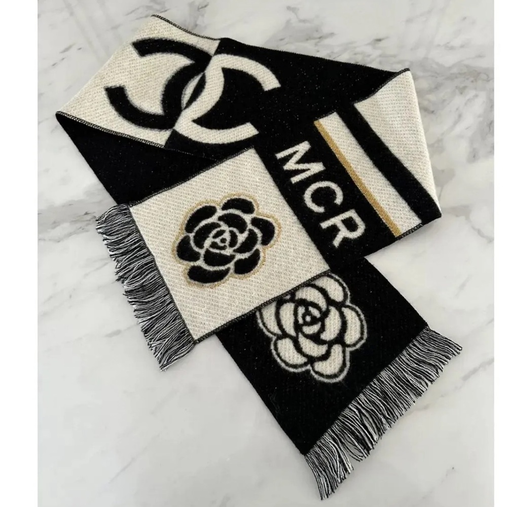 CC MCR Scarf GWP